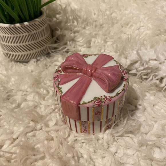 ALWAYS MY DAUGHTER BY ARDLEIGH ELLIOTT, A MOTHERS LOVE, MUSIC BOX 59034 - Picture 1 of 4